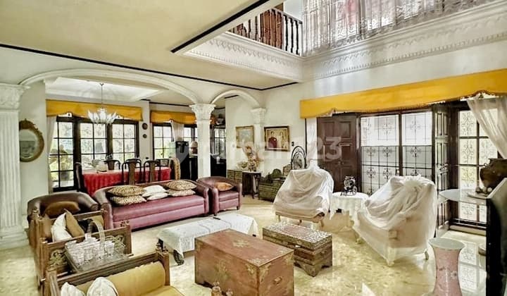 Best Offer! Rumah Lama Terawat Harga Hitung Tanah Furnished