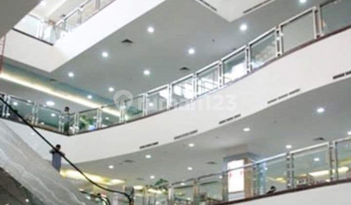 GEDUNG 4 LANTAI di KAMPUNG MELAYU, JATINEGARA, JAKARTA TIMUR