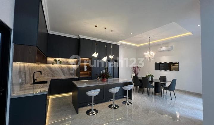 Dijual American Classic Fully Furnished