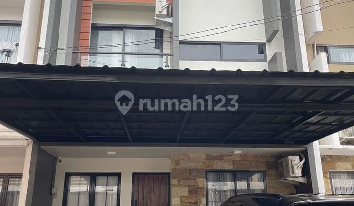 Dijual Rumah 2 Lantai di Benda Baru Dlm Townhouse Pamulang