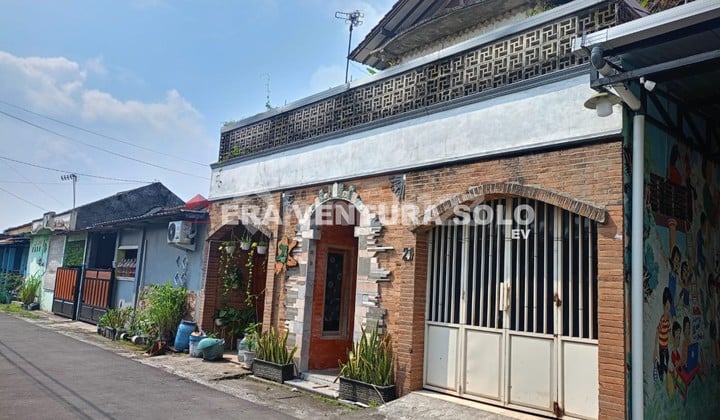 Strategic Cluster House in Colomadu