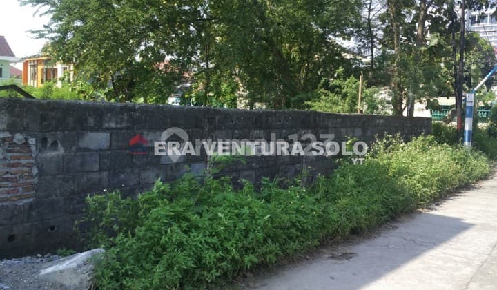 Strategic Residential Land in the Elite Area of Solo Baru