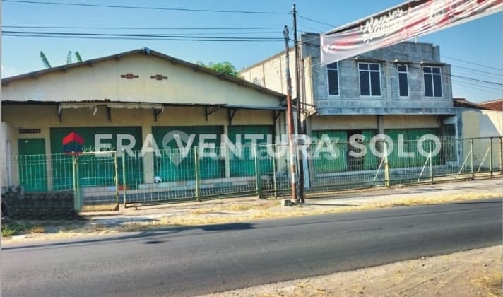 Ruang-usaha di Ngesrep, Ngemplak Boyolali, Boyolali 296 m Bagus SHM