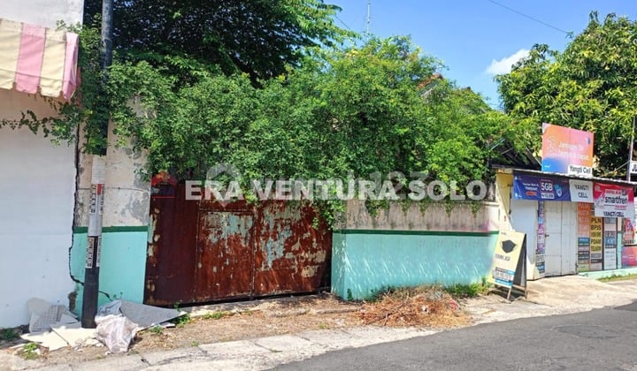 Tanah Pekarangan Siap Bangun Tengah Kota Solo Tanah Pekarangan Siap Bangun Tengah Kota Solo