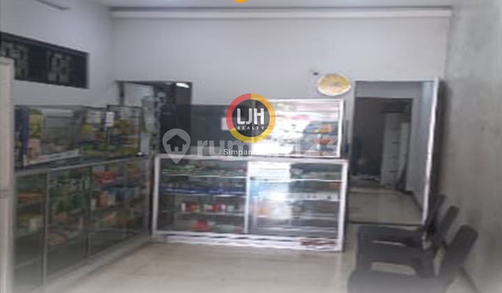 Ruko Strategis di Lokasi Komersial - Siap untuk Usaha