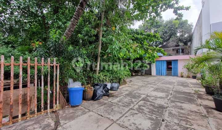 Disewakan rumah besar di A Yani