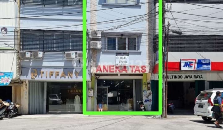Ruko Tiga Lantai Dekat Pasar Sentral Makassar