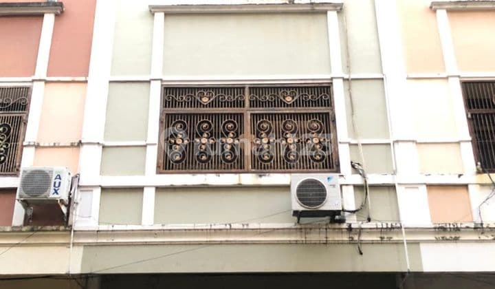 Ruko Jalan Yos Sudarso Ujung Tanah Makassar