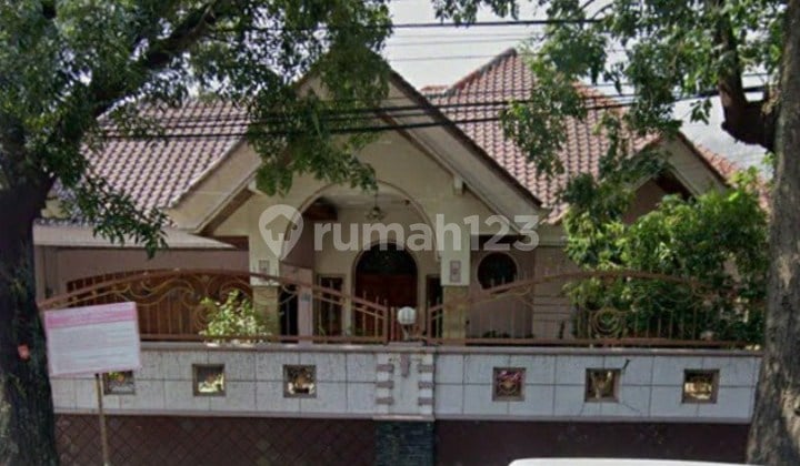 Rumah Mewah di Daerah Elit Ijen Tengah Kota Malang Gmk01703