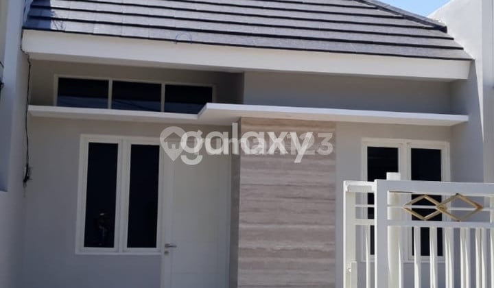 Rumah Baru Alana Regency Amesta Living Surabaya GMK03537