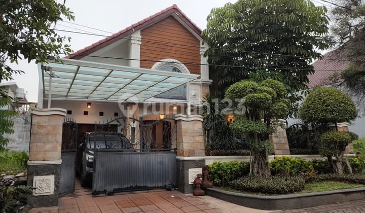 Rumah Sangat Bagus Lingkungan Elit Ijen Malang Kota Gmk03882