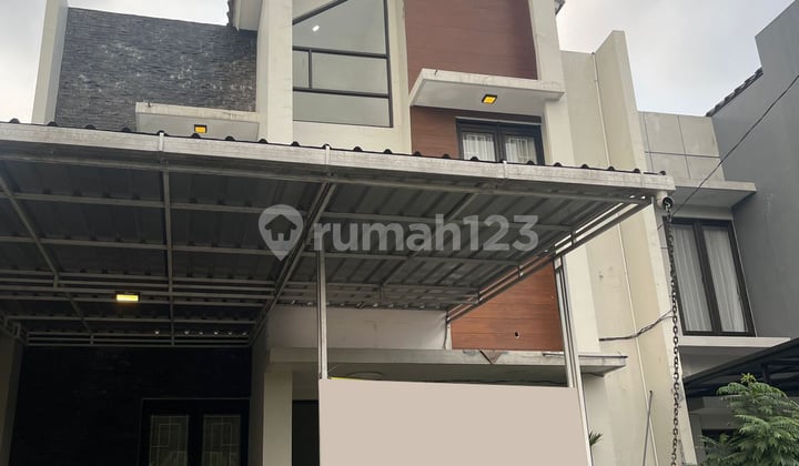 Rumah Bagus Semi Furnish Greenland Tidar Malang Gmk03984