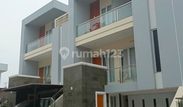 Dijual Rumah 3 Lantai Siap Huni di Krukut Raya Limo Depok