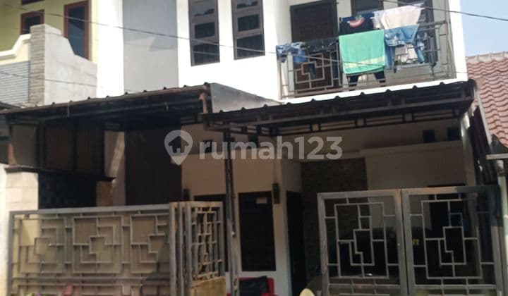 Dijual Cepat Rumah Dalam Komplek di Beji Dekat Stasiun Depok Baru