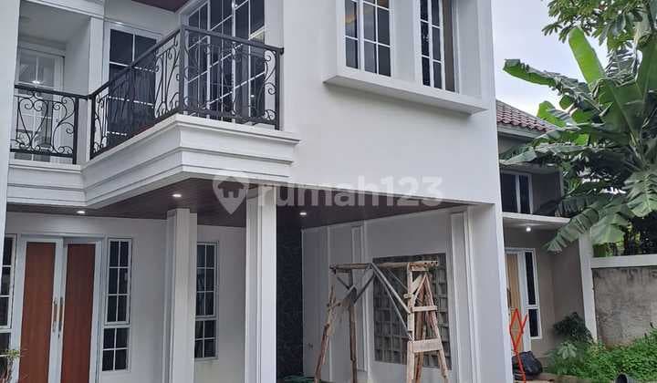 Modern Minimalist House Near Kukusan Toll Gate, Beji, Depok.