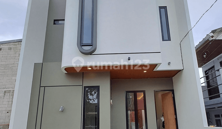 Dijual Rumah Modern dan Bebas Banjir di Jagakarsa