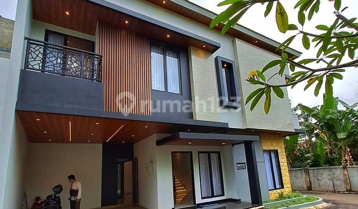 Jual Rumah Hook Siap Huni Dalam Komplek di Jagakarsa