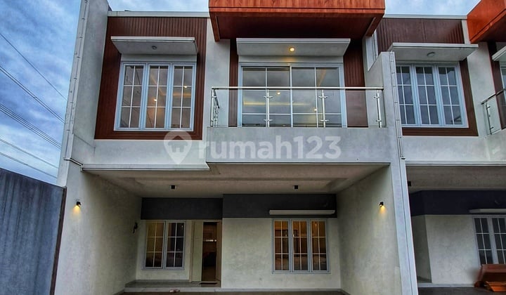 Jual Rumah Modern Minimalis di Kebagusan Jakarta Selatan