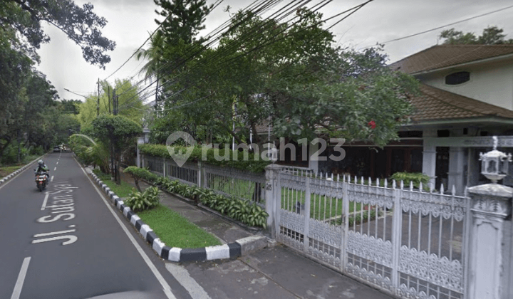 Rumah Bagus Asri, Nyaman & Luas Dikawasan Exclusive Harga Murah Dibawah Pasaran Menteng
