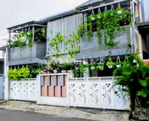 Rumah Murah Dibawah Harga Pasar Dengan 2 Lantai Lokasi Strategis