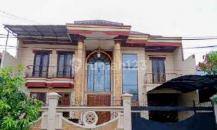 Rumah Mewah & Bagus 2 Lantai Harga Murah