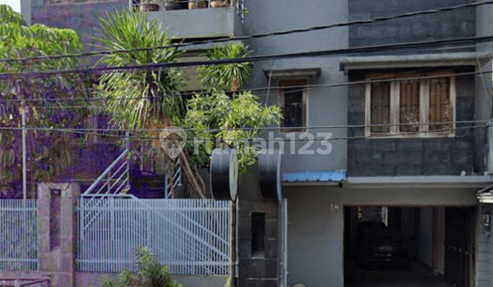 Rumah 3 Lantai Lokasi Strategis Dipusat Kota Dan Pusat Bisnis, Dijual Murah Dibawah Pasar