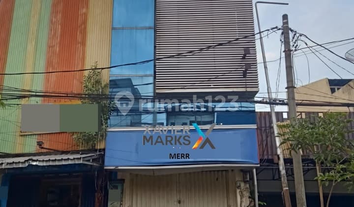 For Rent: 3-Story Shop House on Jl Kedungdoro, Well-Maintained, Ready to Use