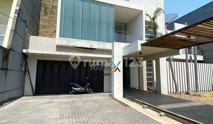 Rumah di Jalan Utama Main Road Araya Tahap 1 Galaxy Bumi Permai