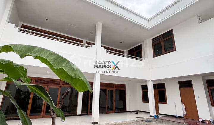 For Rent: Well-Maintained Nice House in Kertajaya Indah