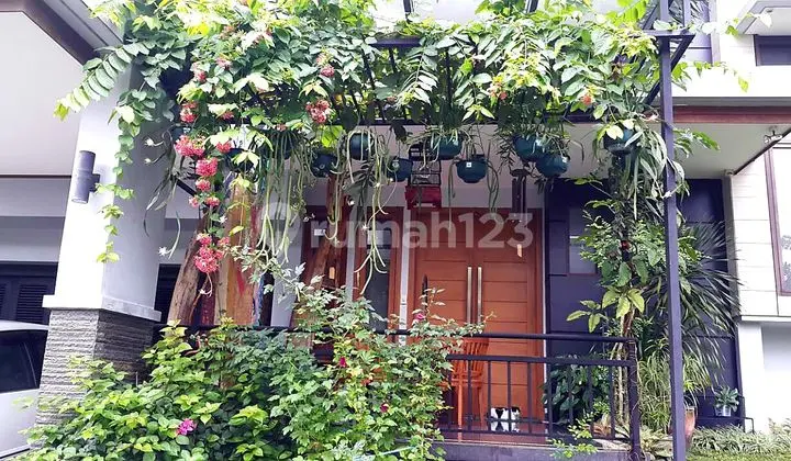 Dijual Rumah di Blossomville, The Green BSD, 2 Lantai, Bagus SHM