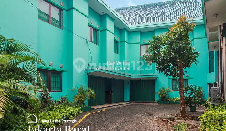 Gedung Perkantoran 2.5 Lantai Daerah Kebon Jeruk Jakarta Barat