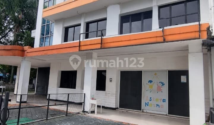 Hot Deals...Properti Komersil 3 Lantai di Lokasi Strategis Bintaro Utama Raya Sektor 9