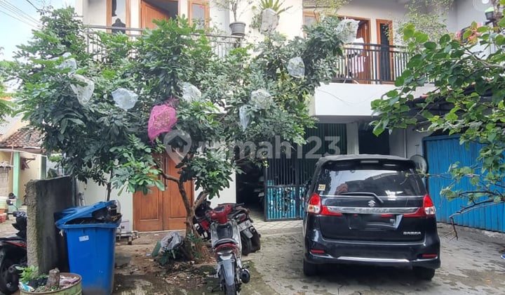 Rumah Tinggal + Kontrakan 30 pintu Di Bintaro Tangerang Selatan