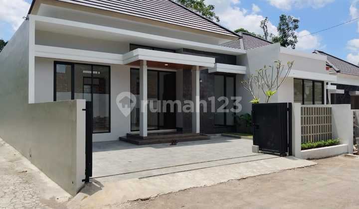 Rumah Minimalis Timur Kampus Uii Ngemplak Sleman