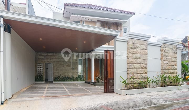 Rumah Cantik Belakang Hyaat Palagan Sleman Utara