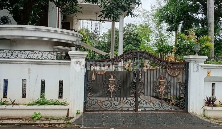 Cilandak - Large and Magnificent House