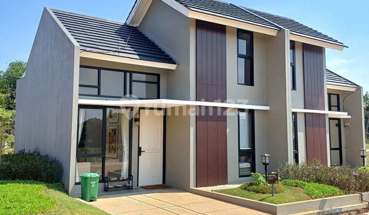 Panorama Taman Sari Dekat Pintu Tol Burangkeng Rumah