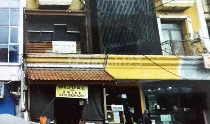 Rare Shop House Tanjung Duren 4.5 Floors Opposite KFC Already SHM (Certificate of Ownership)