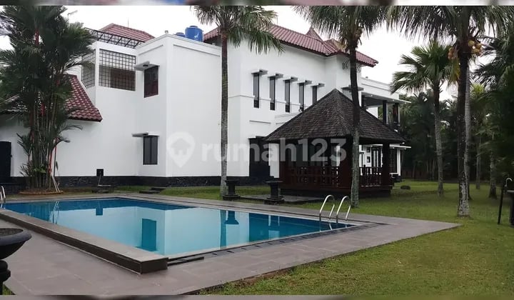Rumah Mewah Pesona Khayangan