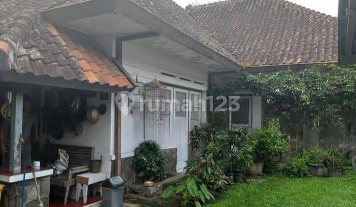 Rumah R E Martadinata Jalan Riau Kota Bandung