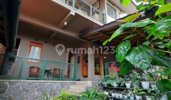 Rumah Cantik Asri Di Cigadung Sayap Dago Kota Bandung