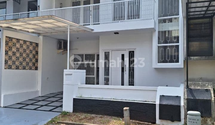 House for Sale in Emerald Bintaro, Nice - Small