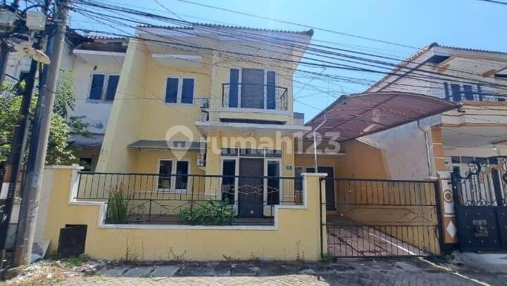 Disewakan Rumah Baru Direnovasi di Lebak Indah Surabaya Timur