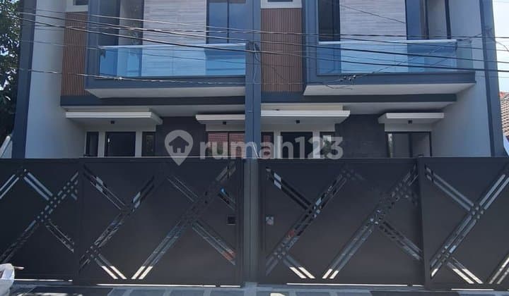 Dijual Rumah New Gress di Manyar Tirtoyoso Surabaya