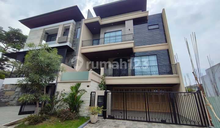Dijual Cepat Rumah di Citraland Utama Surabaya Barat Full Furnised