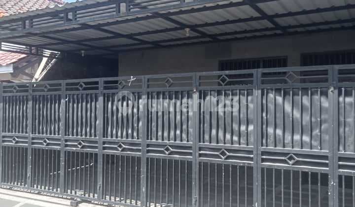 For Sale Ready-to-Occupy Fully Furnished House in Gayungan, South Surabaya