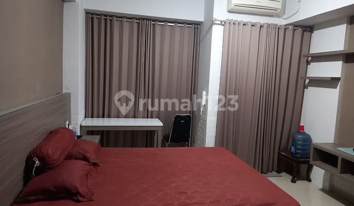 Studio Corner Taman Melati Lantai Atas View Suramadu Furnished