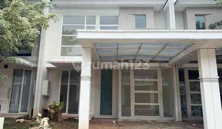 Rumah Modern Grand Pakuwon South Victoria