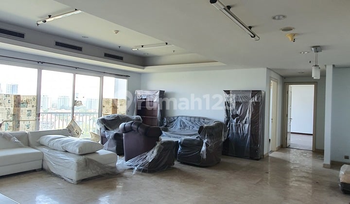 Apartemen Mewah The Adhiwangsa Golf View Surabaya Barat