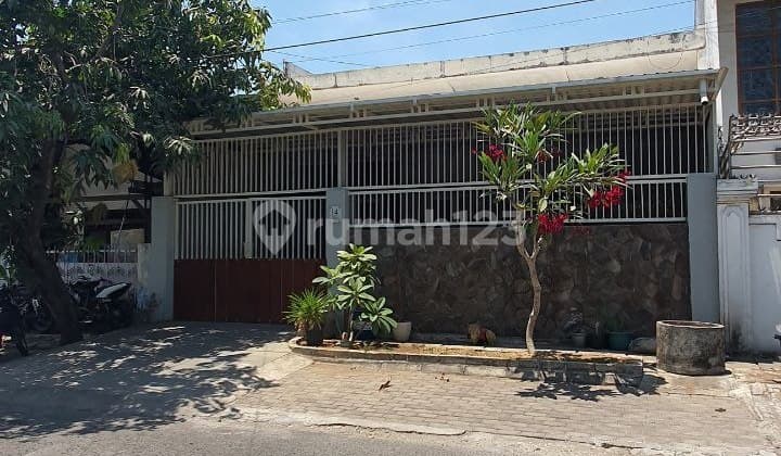 Ready-to-Occupy Modern House in Dukuh Kupang Timur, West Surabaya